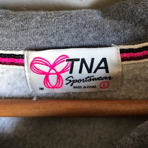 Aritzia - TNA Hoodie Jacket size L - Picture 5 of 6